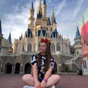 Meet your Posher, Rebecca